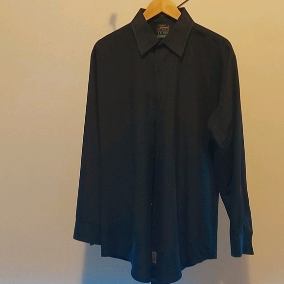 Shirt - Picture 1 of 5